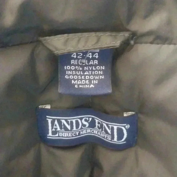 Land’s End Quilted Puffer Vest - Picture 7 of 9